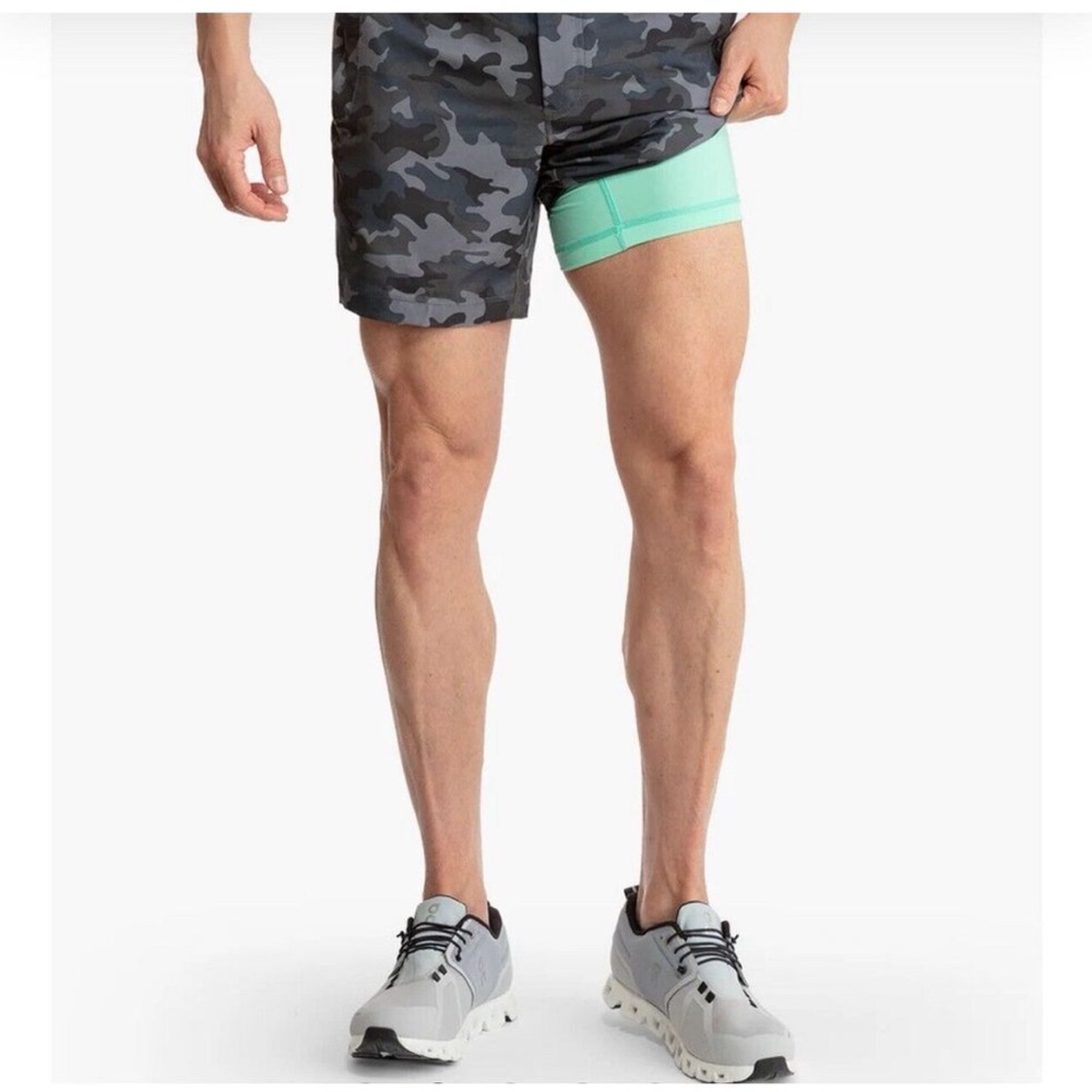 NWT Birddogs Camo Athletic Shorts size S - Picture 2 of 7